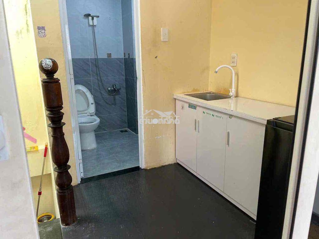 Trống phòng bùi viện full nội thất, q1 - Ảnh 4