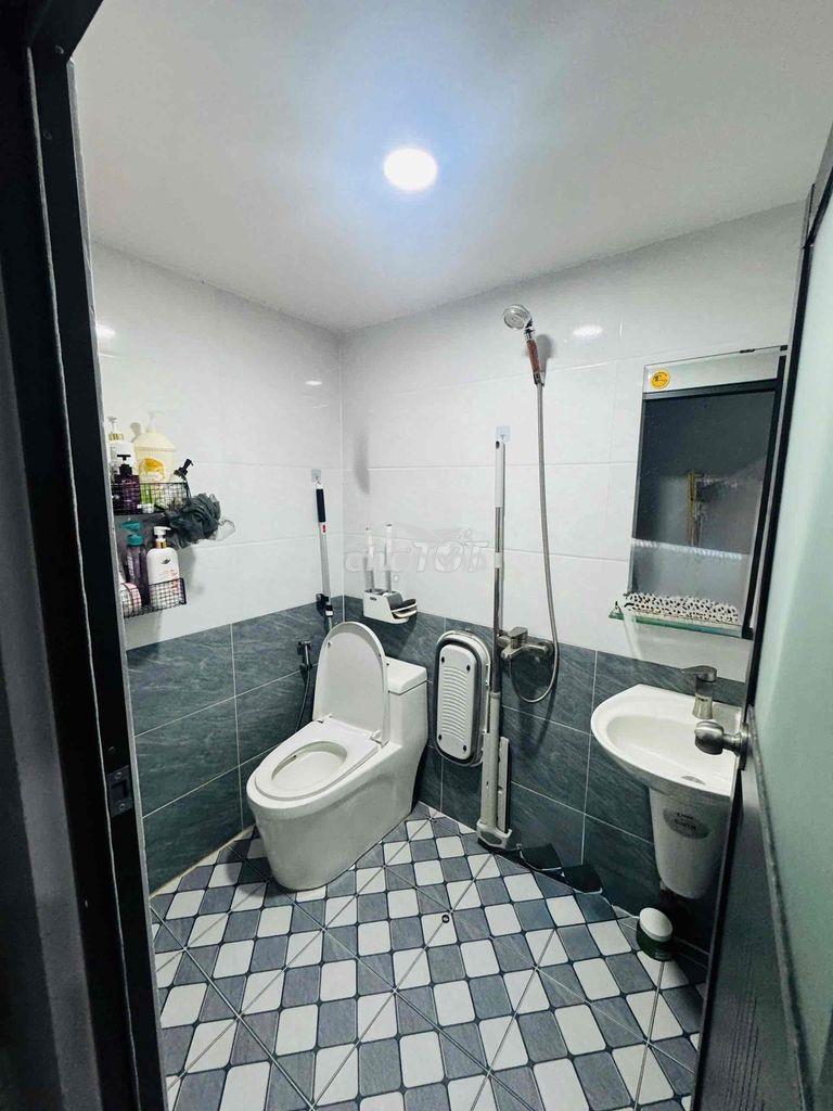 Duplex cửa sổ trời thoáng mát ở ngay - nhà văn hoá thiếu nhi - Ảnh 4