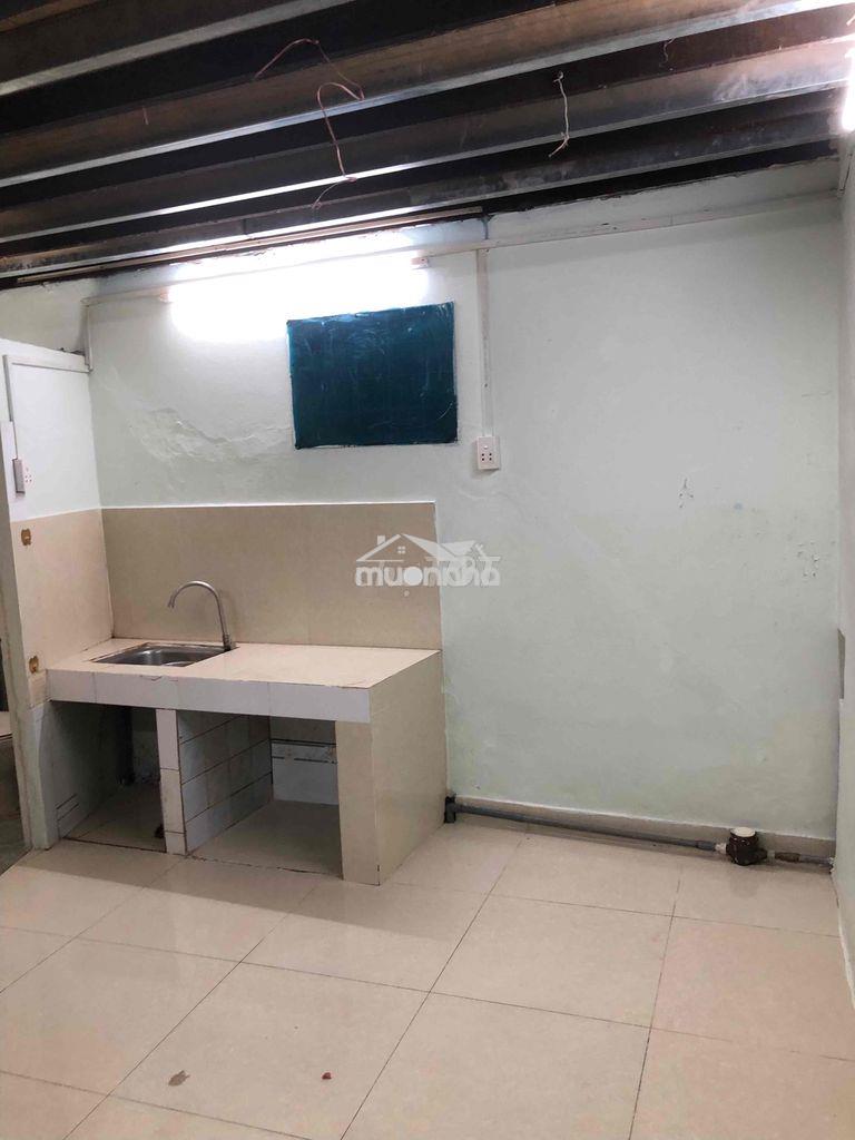 Cần cho thuê 1 phòng trọ trên đường quang trung