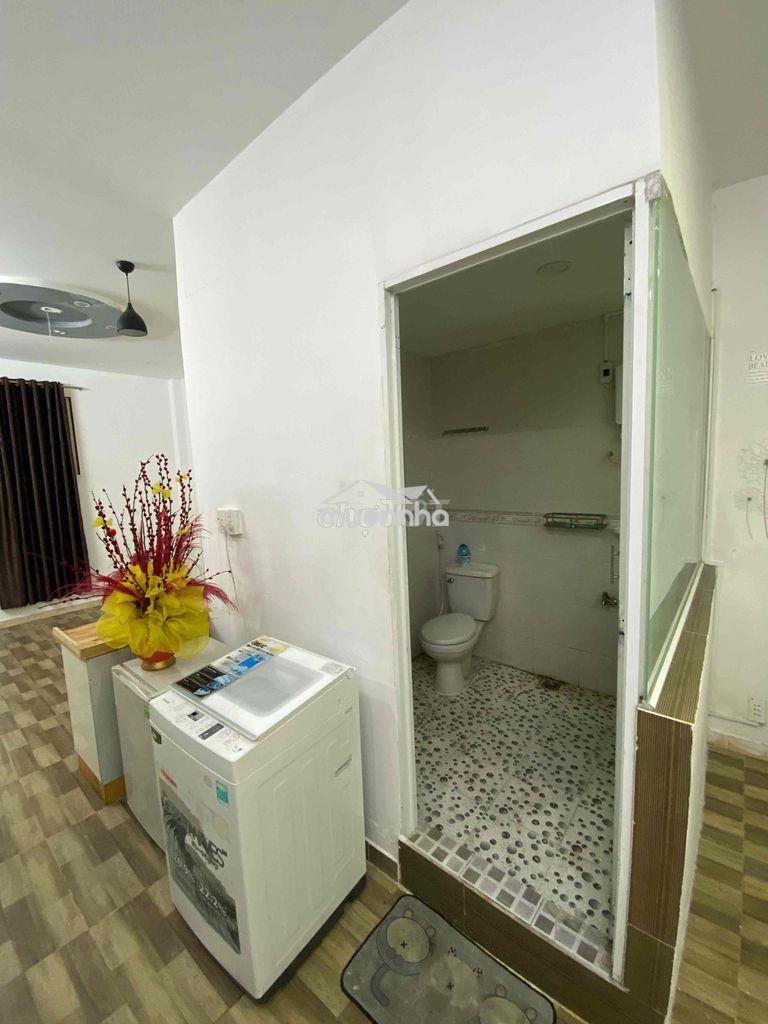 Căn studio tách bếp full nt 35m2 ở mt đường số 45 q4 - 4