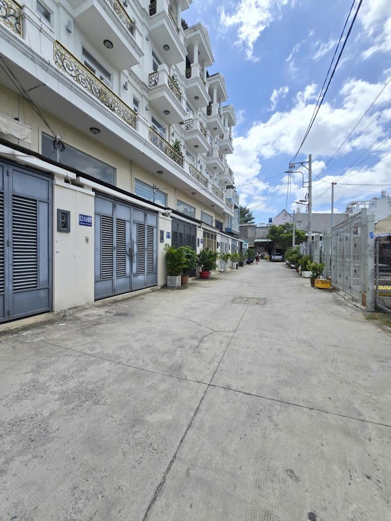 Nhà 3 tầng 4x20 hxh lê đức thọ, thông đường bờ kênh mới