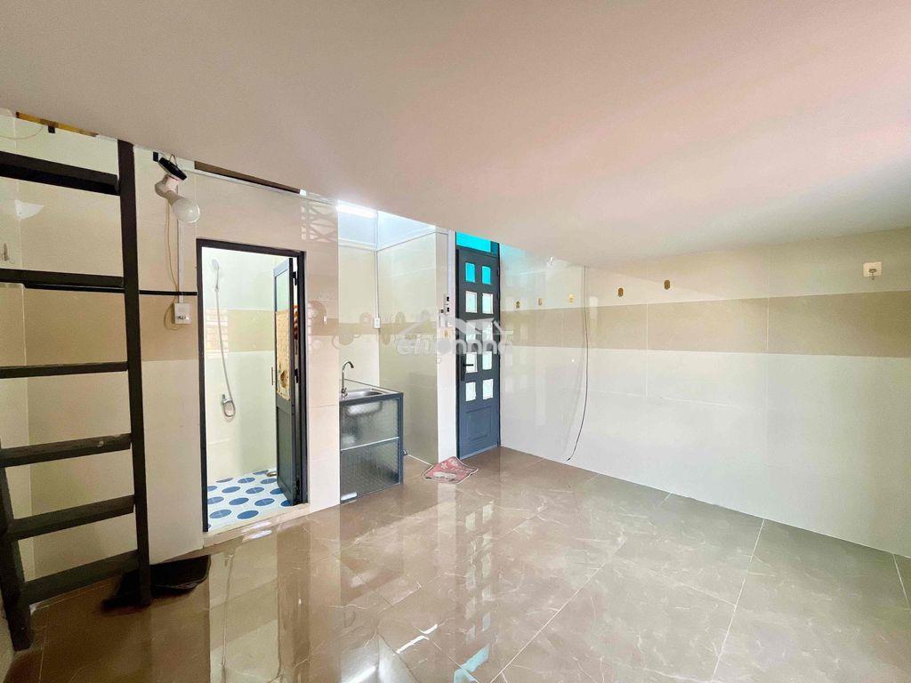 Phòng cửa sổ gác cao ngay huỳnh tấn phat - Ảnh 4