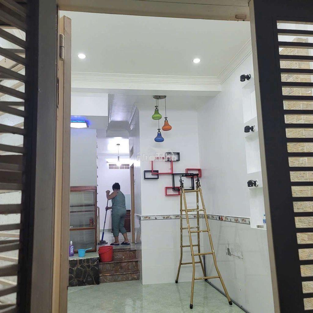 Nhà bình thạnh, 2pn 2wc 9tr gần hxh - Ảnh 4