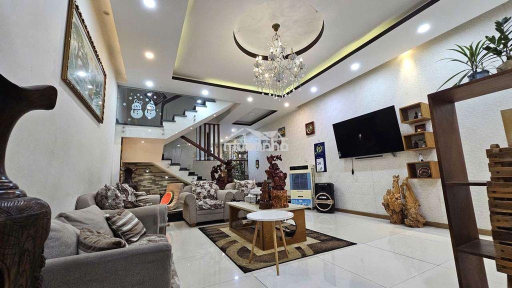Chuyển nhượng nhà phố trong khu compound cao cấp chỉ 38 căn nhà phố - 4
