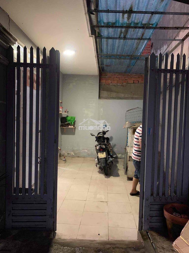 Nhà ở thông thoáng , khu phố văn hoá yên tĩnh