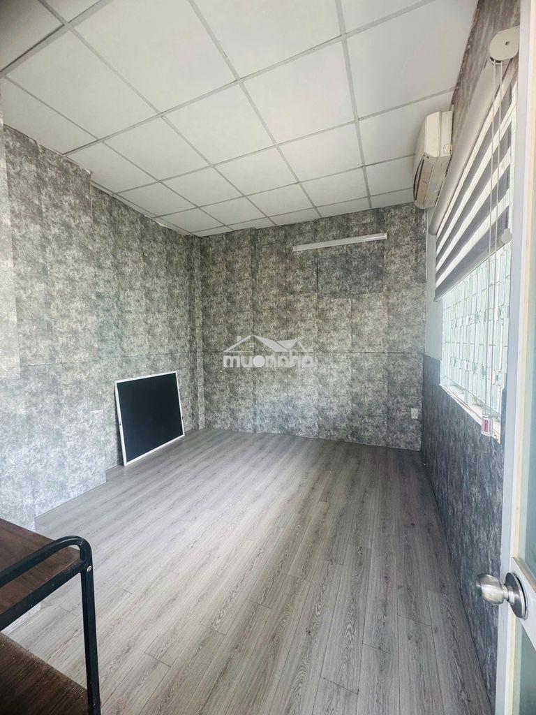 Chỉ nhỉnh 5 tỷ có nhà hộ khẩu quận 1 - ngang 5m - 3 tầng-kế mặt tiền . - Ảnh 3