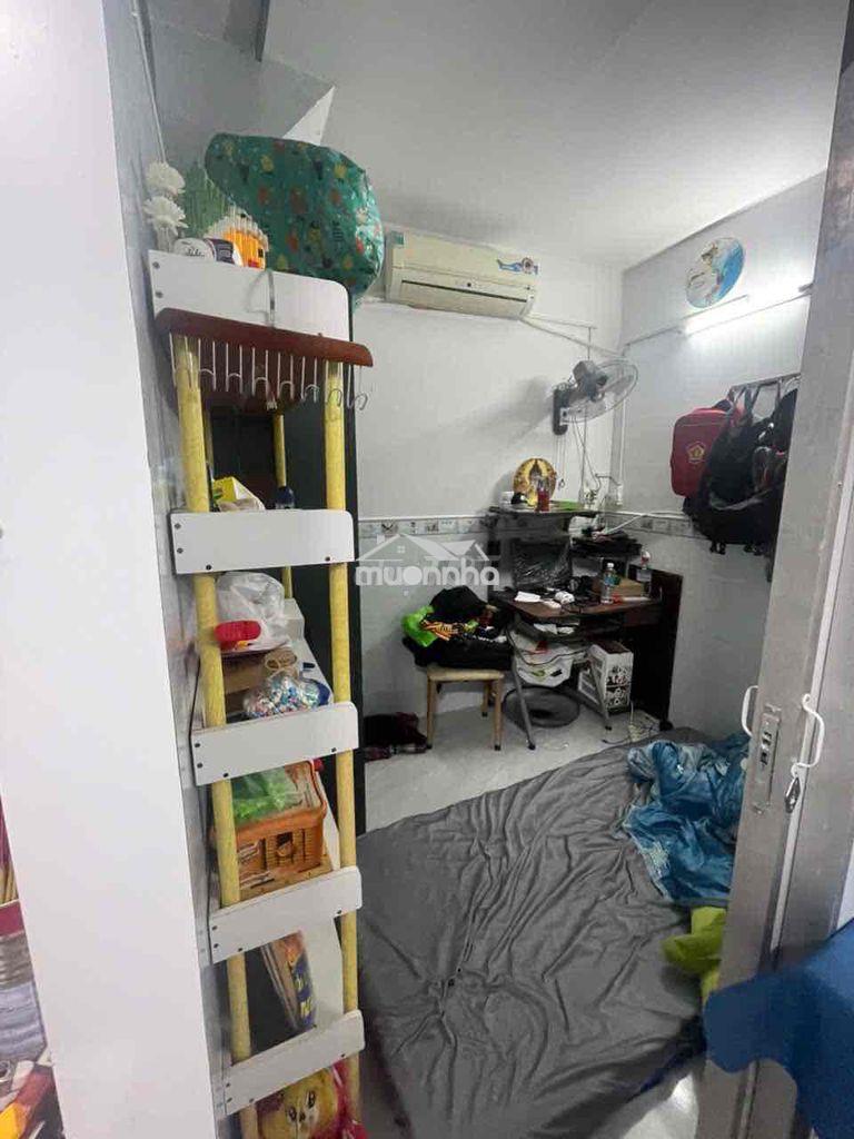 Ngan 4 m dai 8 m tổng 32 m đỗ lưng chợ phu lạc vào hẻm - 2