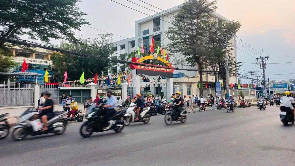 Đất nền sổ riêng thổ cư trung tâm phường, đường oto - Ảnh 2