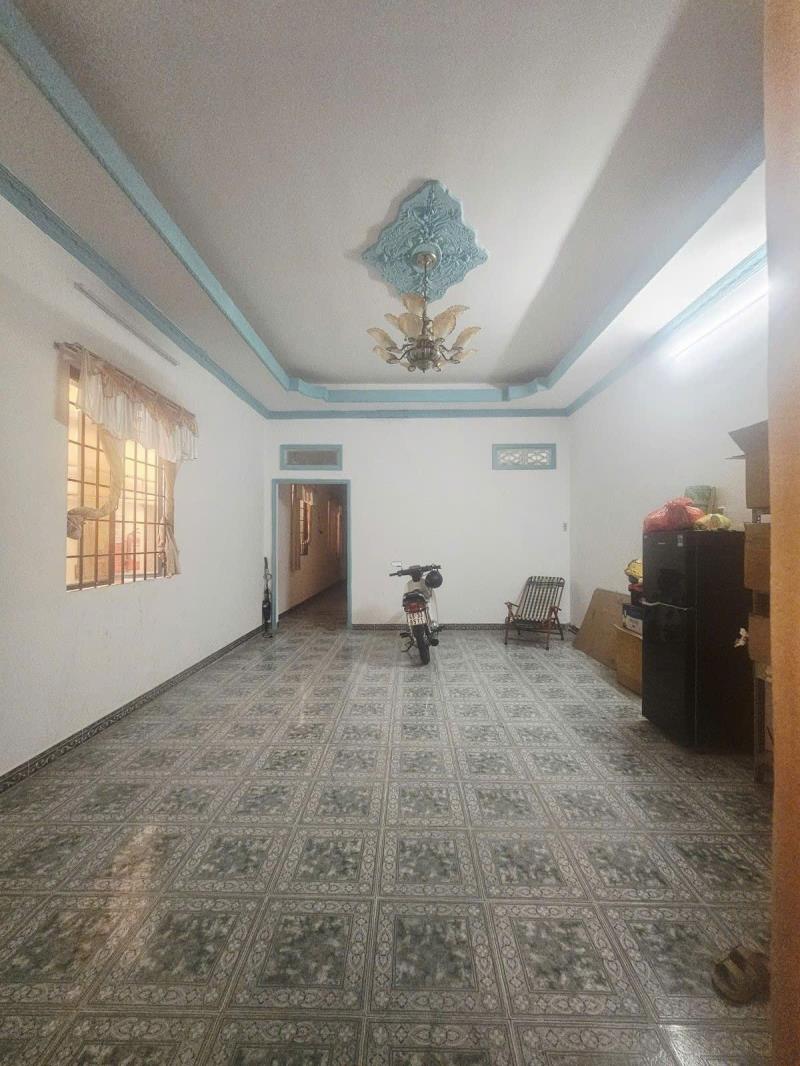 Bán nhà linh xuân kế nhà thờ xuân hiệp 131m2 - đất nở hậu, sân rộng, sổ hoàn công - Ảnh 3
