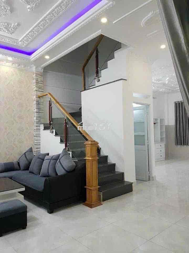 Về quê cần bán gấp nhà chính chủ