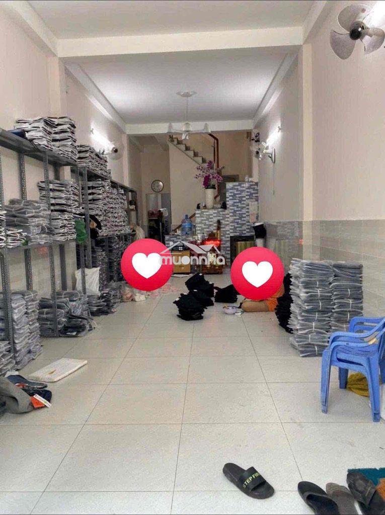 Cho thuê nhà hẻm hồng lạc p11 tân bình. dt: 4m x 17m 2 lầu. 3p 13tr