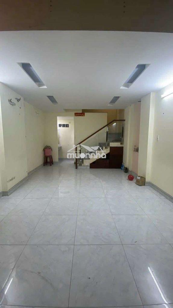 Nhà 2 phòng sát đầm sen - Ảnh 2