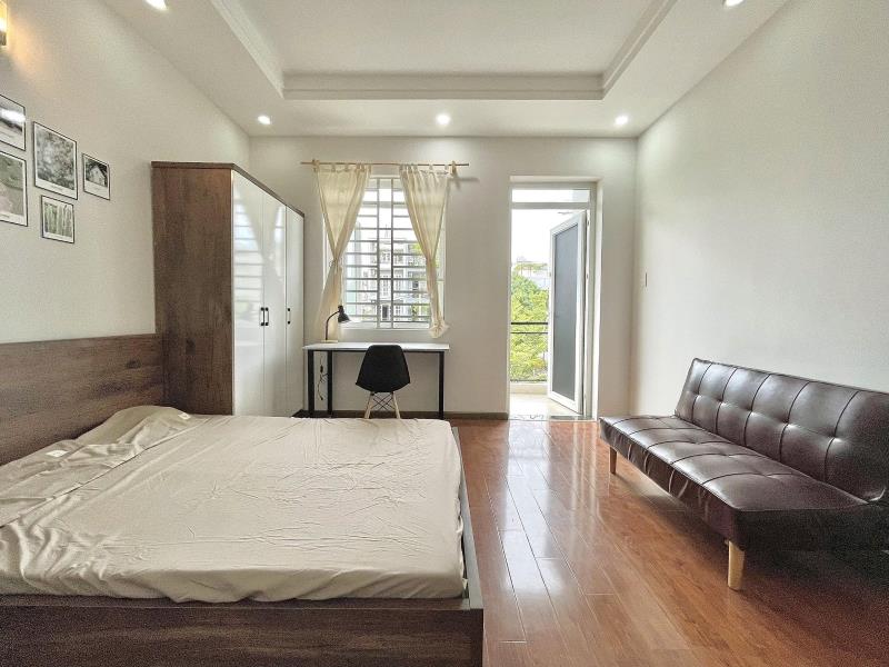 Cho thuê căn hộ ban công có sofa | bình lợi, bình thạnh