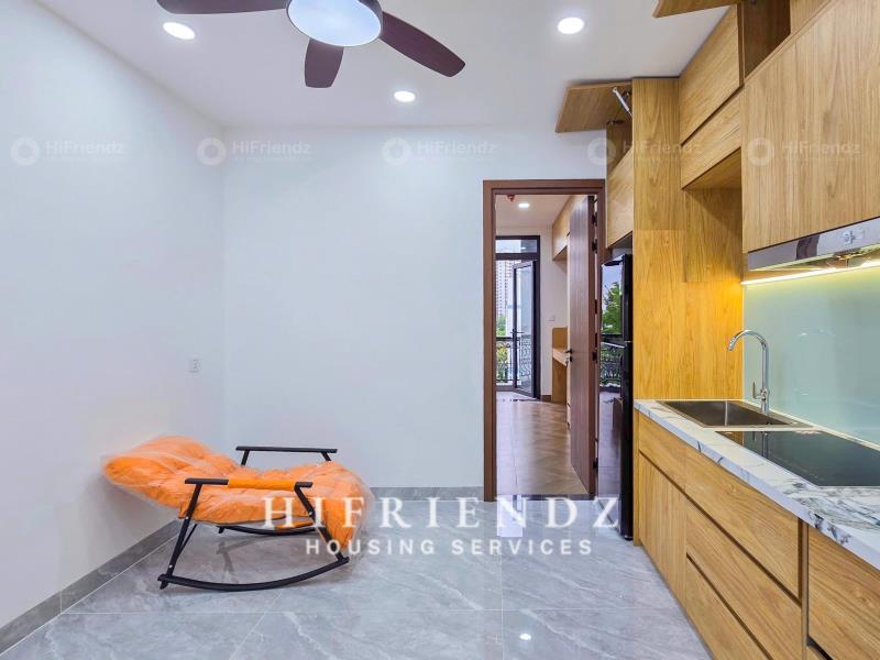 1pn căn hộ mới xây full kính ban công siêu rộng | full nội thất mới | thiết kế hiện đại siêu đẹp | không gian thoáng sáng | đầy đủ tiện ích - Ảnh 2