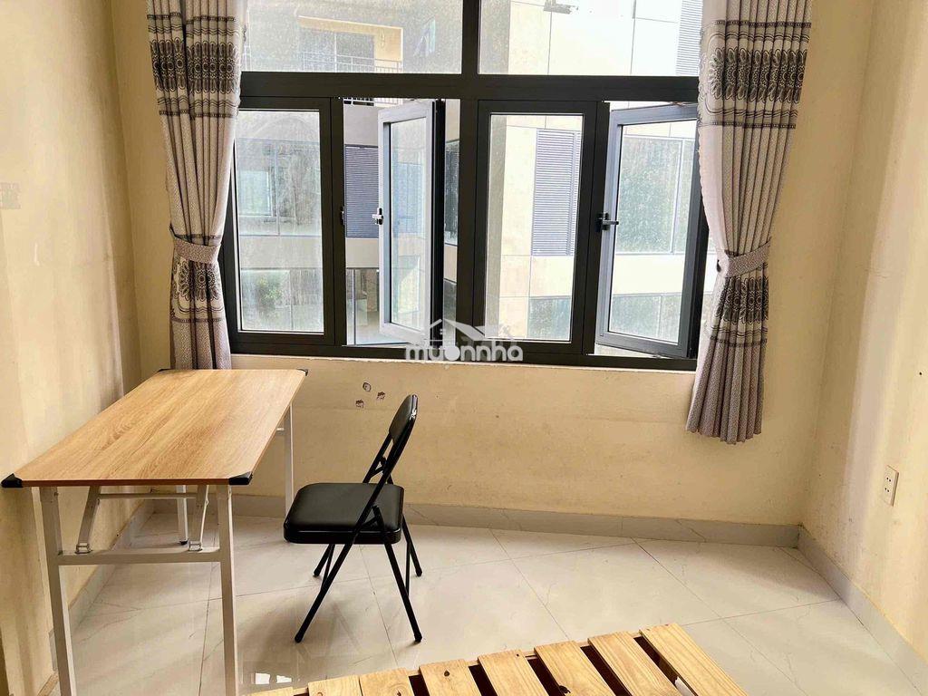 Phòng thành thái 30m2, nội thất cơ bản, giờ giấc tự do, có ban công - Ảnh 3