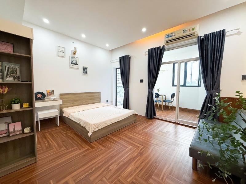 Phòng tách bếp trung tâm quận 7
