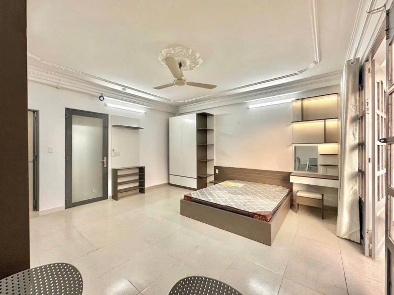 Cho thuê căn hộ ban công phú nhuận thoáng mát, full nội thất gần công viên gia định, vlu, iuh... - Ảnh 3