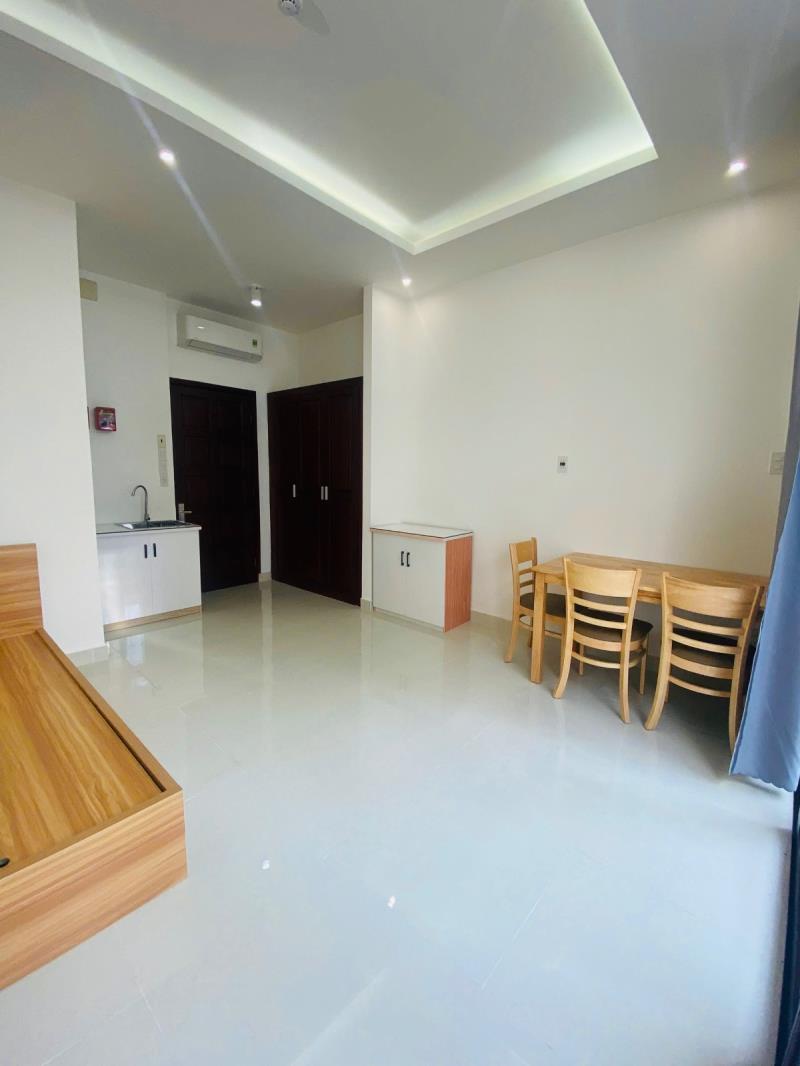 Thuê ngay căn hộ ban công đón nắng 35m2 full nội thất máy giặt riêng mới 100% ngay nguyễn thượng hiền gần khu  phan xích long giáp quận 1,3  - Ảnh 2