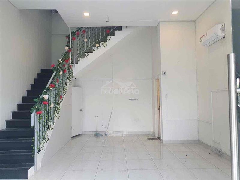 Chính chủ cần bán shophouse chung cư luxgarden q7