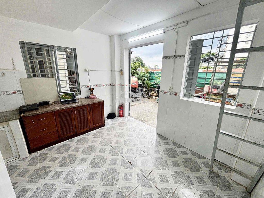 Phòng trệt lầu, buôn bán được khu d2 - Ảnh 2