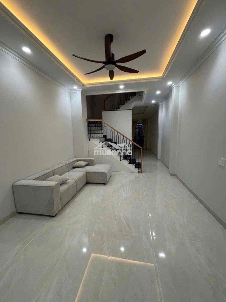 Nhà mới 3 lầu 4pn gần vạn phúc, cân nhơn hoà mới 100% dọn vào ở ngay