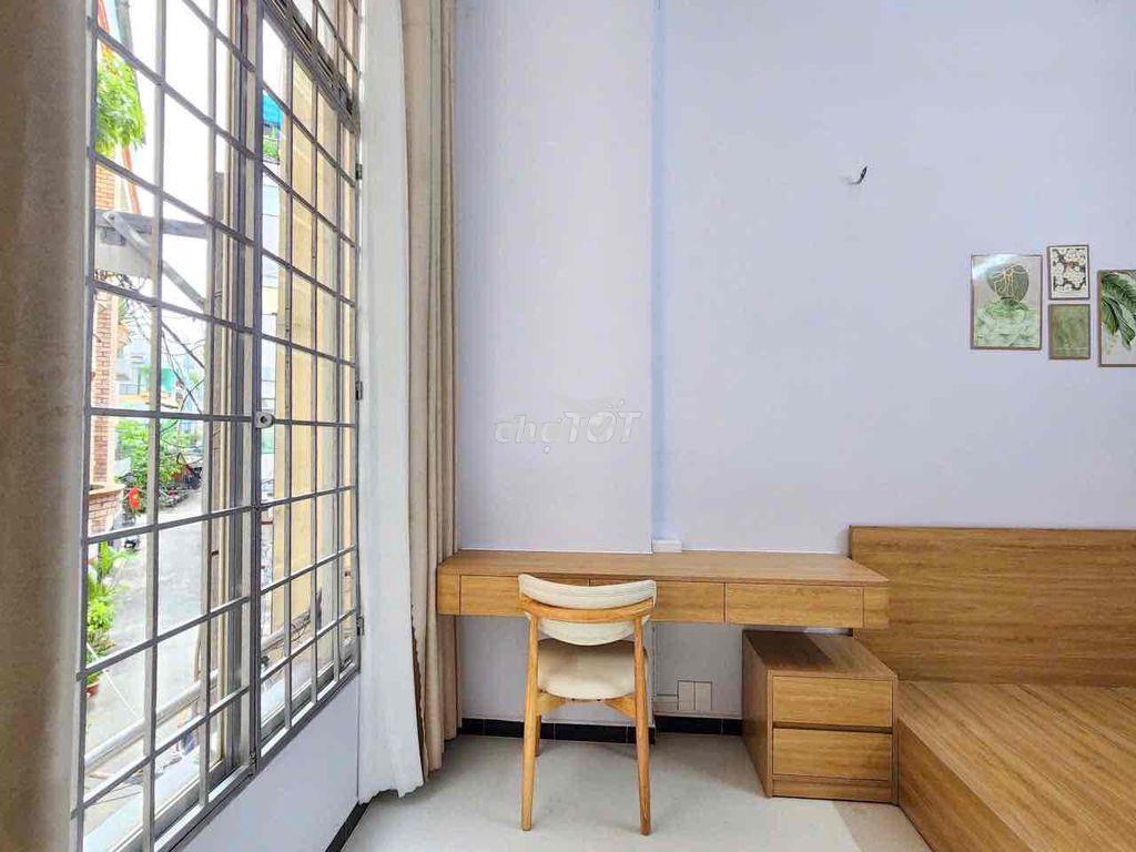 Chính chủ cho thuê 1pn tách bếp + bancol, giếng trời, full nội thất - Ảnh 2