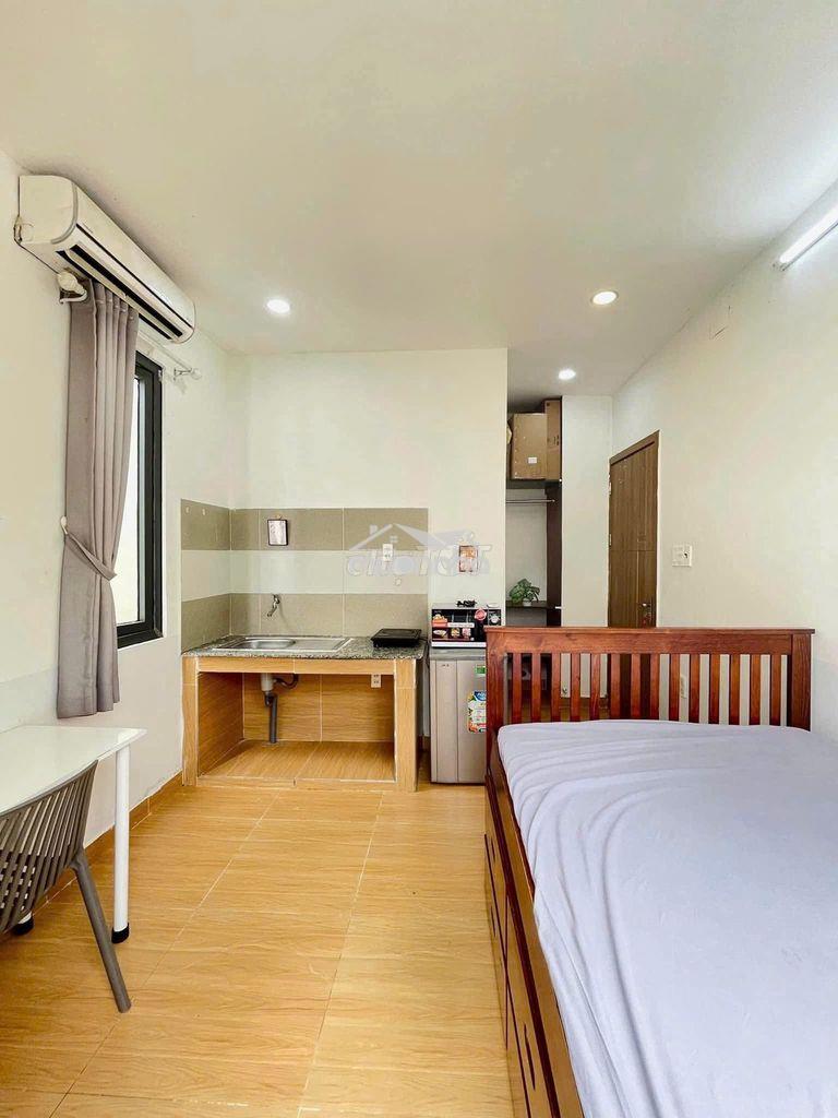 Phòng ban công thoáng-hoàng hoa thám giáp phú nhuận, quận 1, quận 3 - Ảnh 3