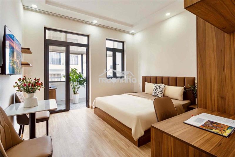 Balcony tách bếp nội thất đẹp gần đài truyền hình, bờ kè hoàng sa q1