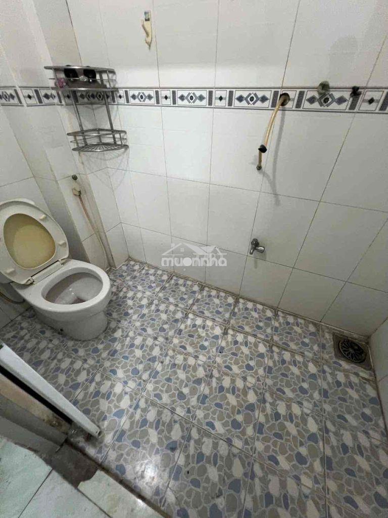Nhà thuê giá rẻ hẻm lớn văn cao, tân phú - Ảnh 4