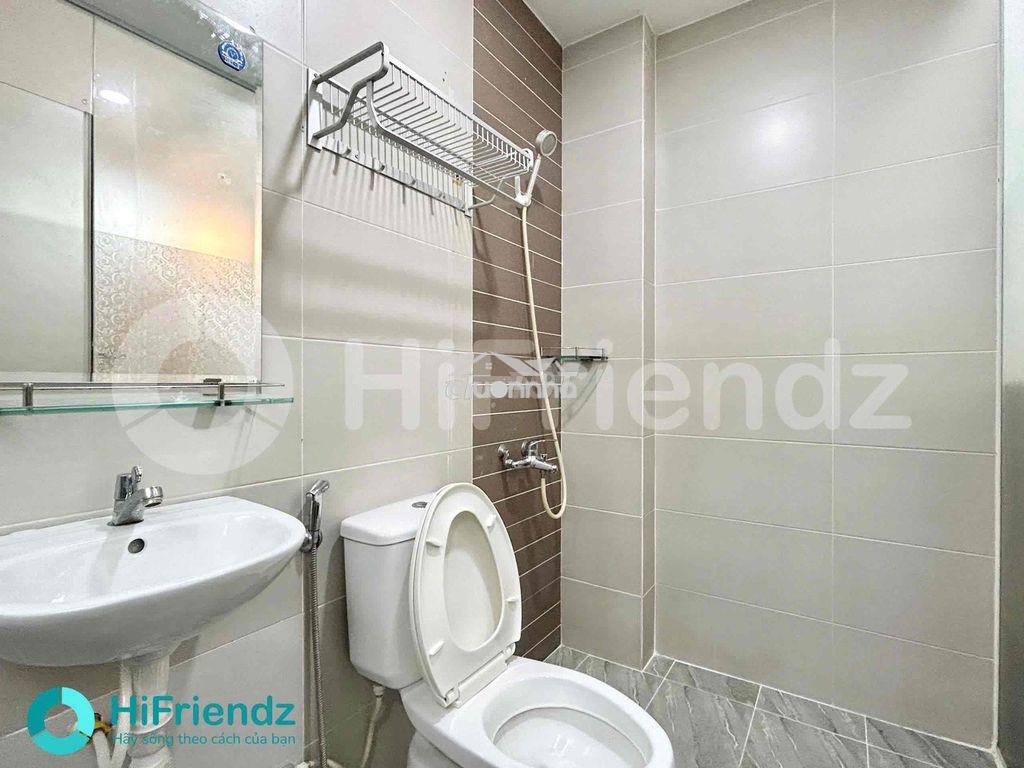 Studio cửa sổ trời full nội thất gần đầm sen có máy giặt riêng - 4