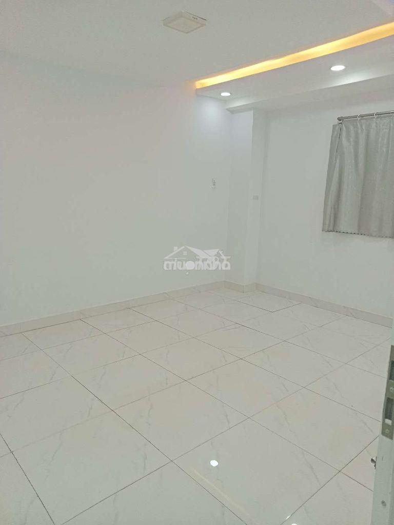 Nhà cho thuê mới sơn sửa lại sạch đẹp.khu c phạmhùng dt 5x18. giá 14tr