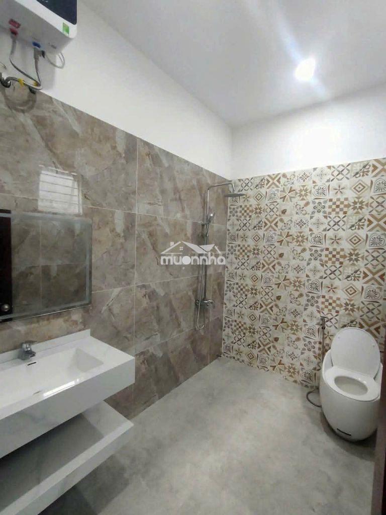 Nhà 2 tầng 3pn mt nại hiên