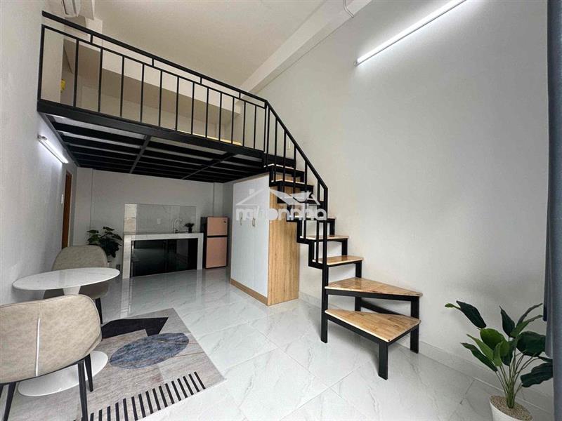Gần trường nguyễn tất thành