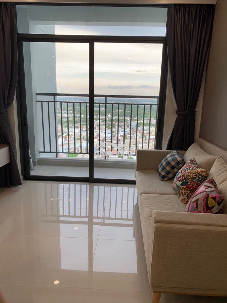 Cần cho thuê căn hộ central premium-70m2 có nội thất.giá: 13.5 triệu - 3