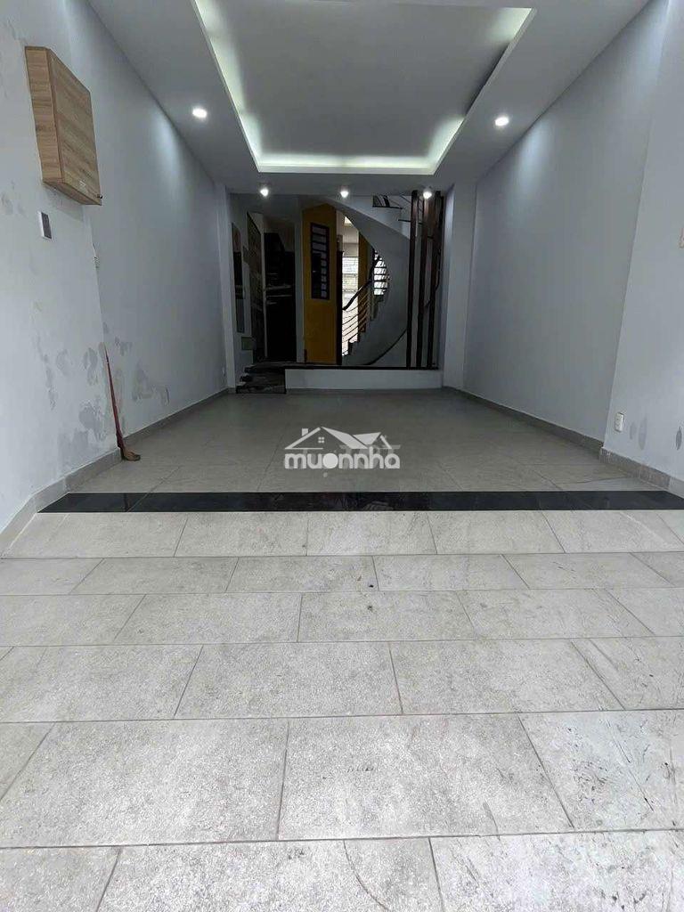 Nhà 2 lầu 4pn dt 4x20m hẻm đường lâm văn bền