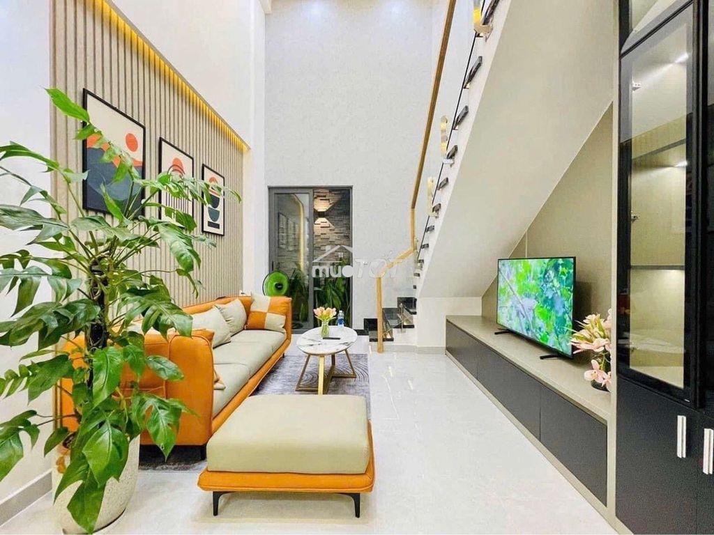 Góc 3 mặt tiền- dtsd 200m2-hxh thông–phan huy ích gần emart-giá 6 tỷ x - 3