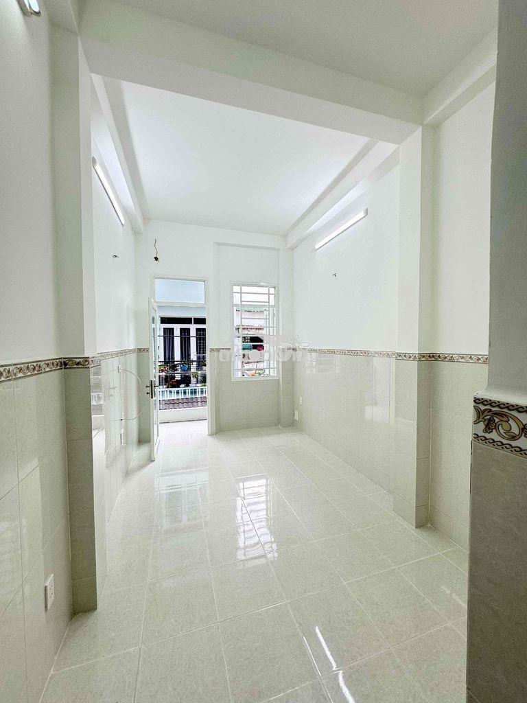 Nhà 4 tầng mới đẹp, sau lưng mặt tiền nguyễn cảnh chân - Ảnh 4