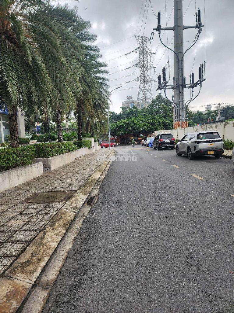 Nhà trệt lầu - Ảnh 4