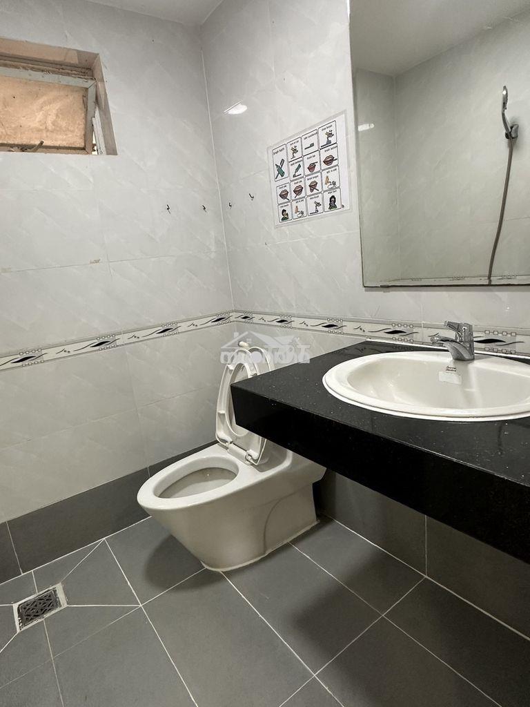 Bán căn hộ phú mỹ thuận. dt 144m, trệt, lầu, 3pn, tiện ở, buôn bán - Ảnh 4