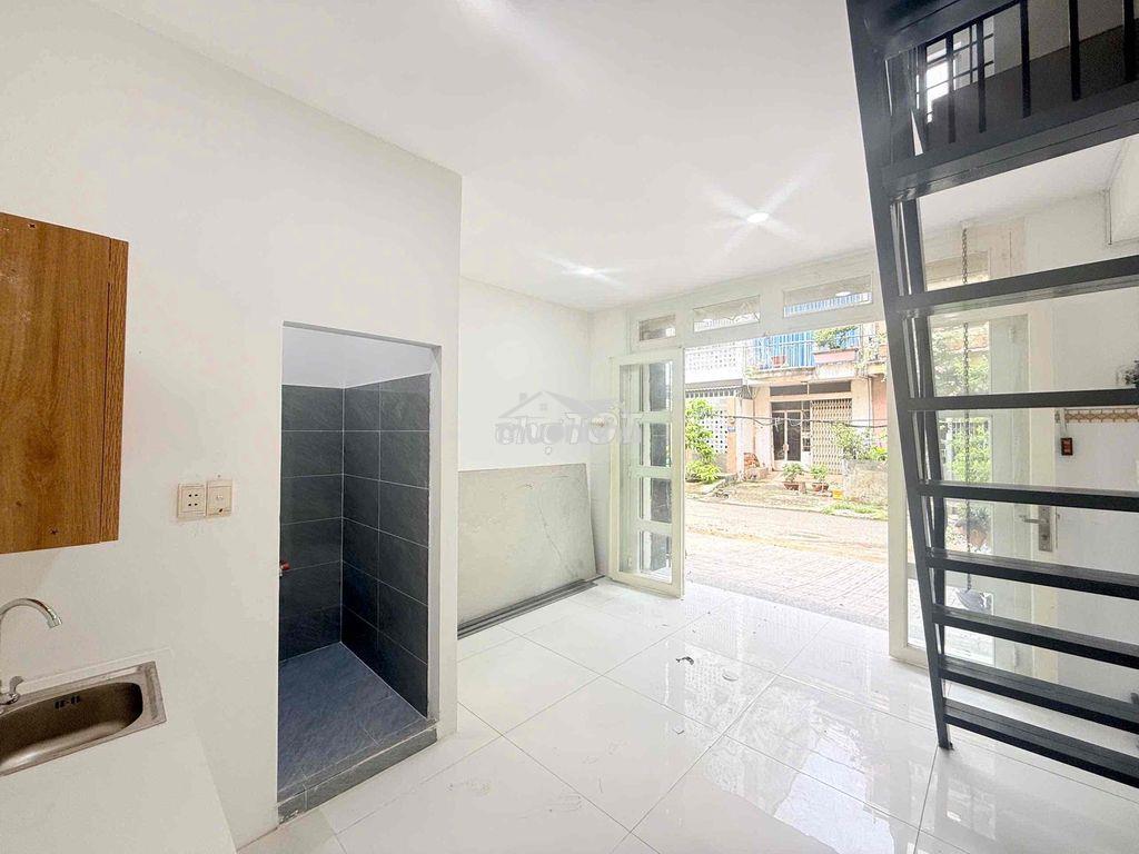 Nhà nguyên căn kiot 1 trệt 1 lầu giá rẻ ngay ql22 gần đại học huflit - Ảnh 3