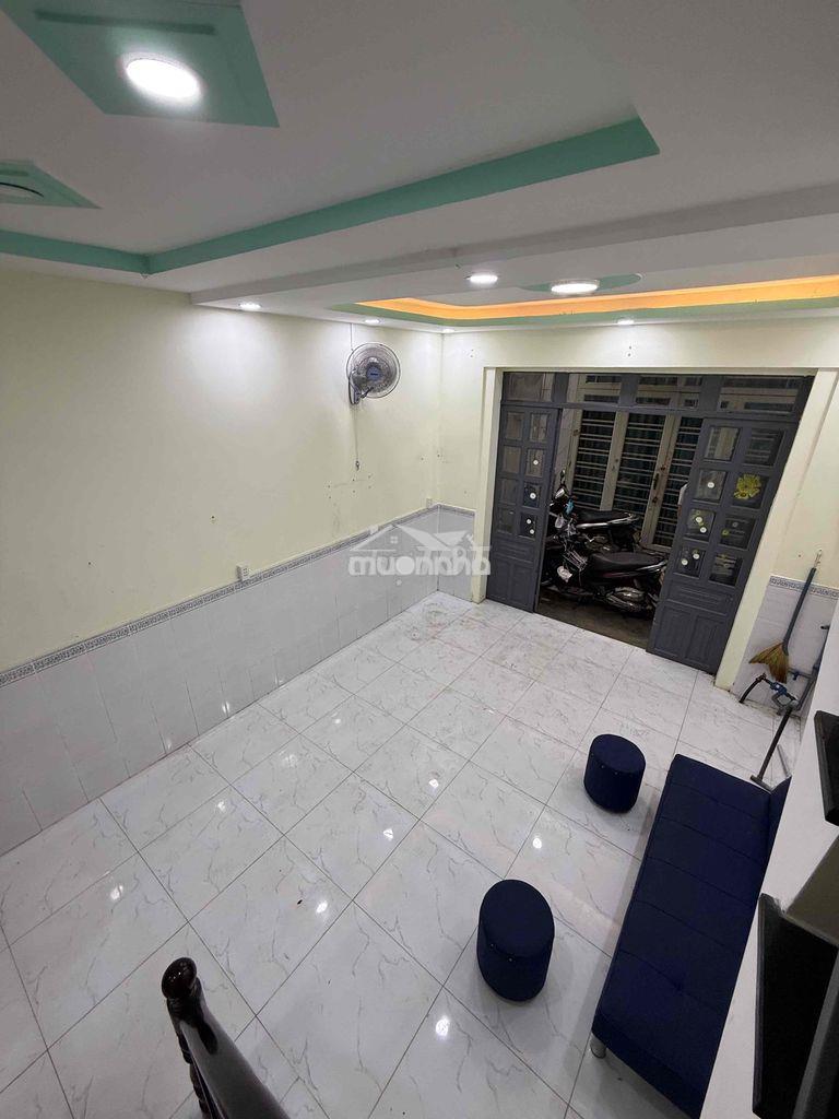 Nhà 1 trệt 1 lầu đường tây lân 4 gần chợ bà điểm /giá hơn 1 tỷ chút - Ảnh 3