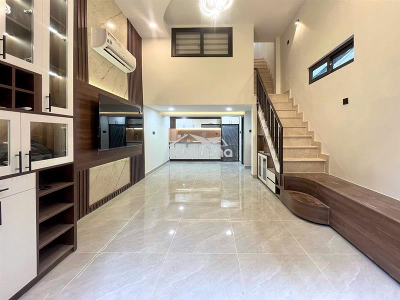 Nhà góc 2 mặt hẻm trần hưng đạo thông võ văn kiệt, quận 1 - giá 6 tỷ 3