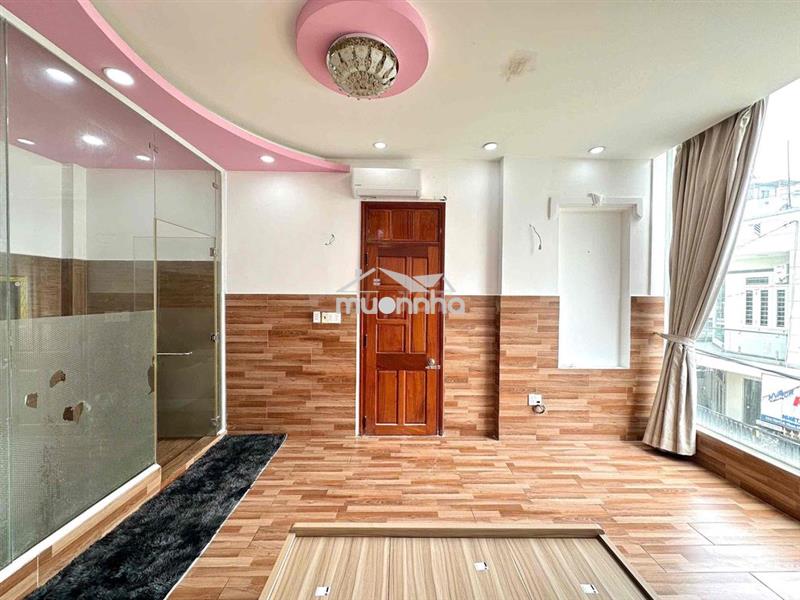 Studio full nội thất rộng 35m2 nằm ngay emart phan huy ích