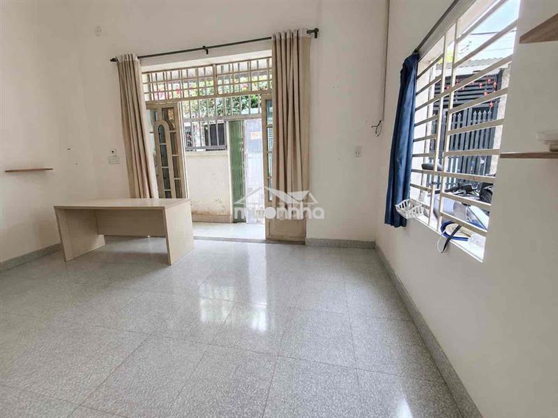 Nhà 50m2 gần chợ dĩ an bình dương