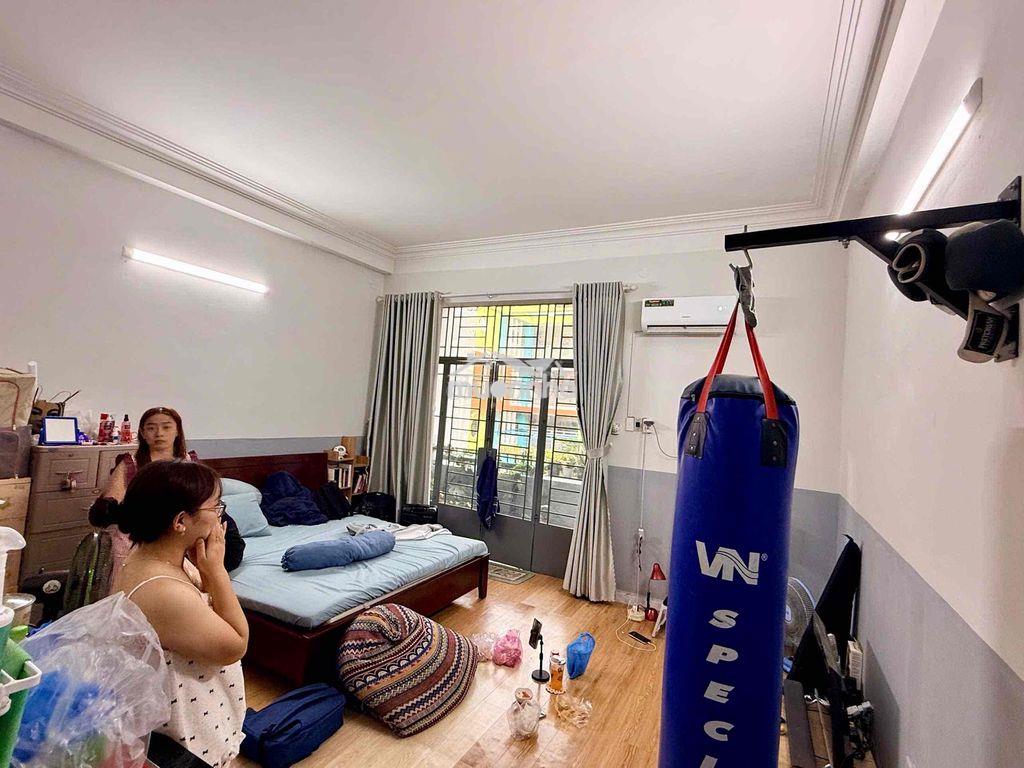 Pass phòng ban công đầy đủ tiện nghi ngay trần hưng đạo quận.5 - Ảnh 2