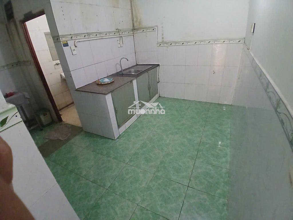Nhà rẻ chỉ 4.5 tỷ, trung tâm tphcm 47.2m, 2 tầng. trường chinh, tphcm - Ảnh 4