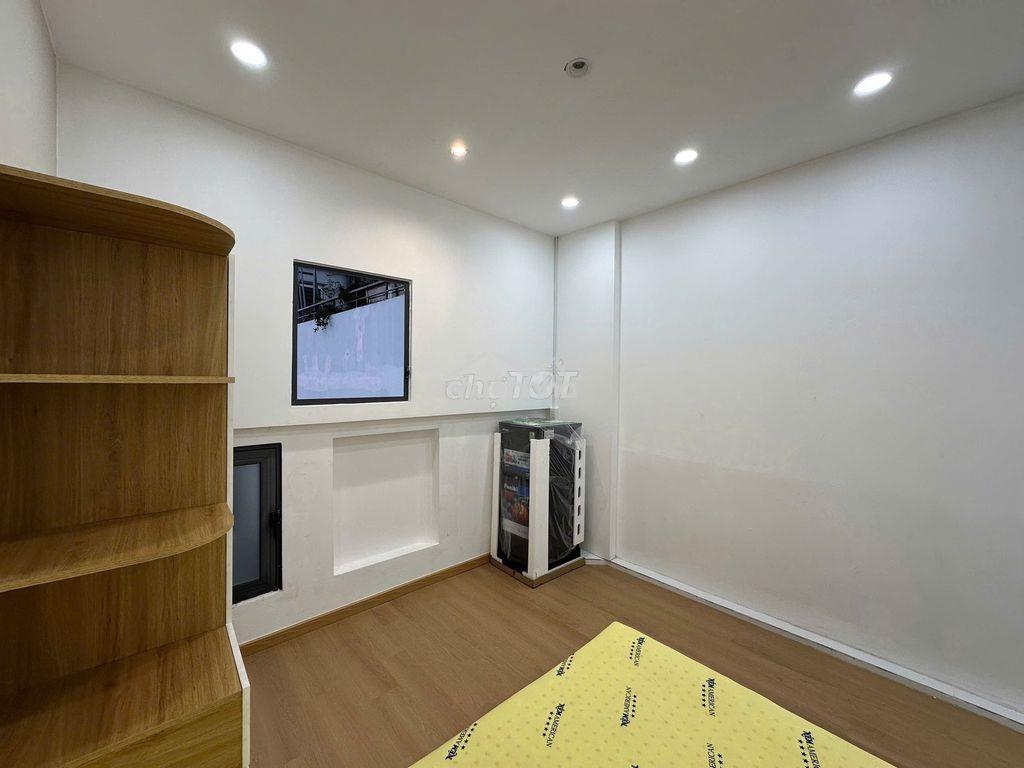 Studio cửa sổ trời rộng siêu thoáng ngay khu k300 lotte cộng hòa - Ảnh 3