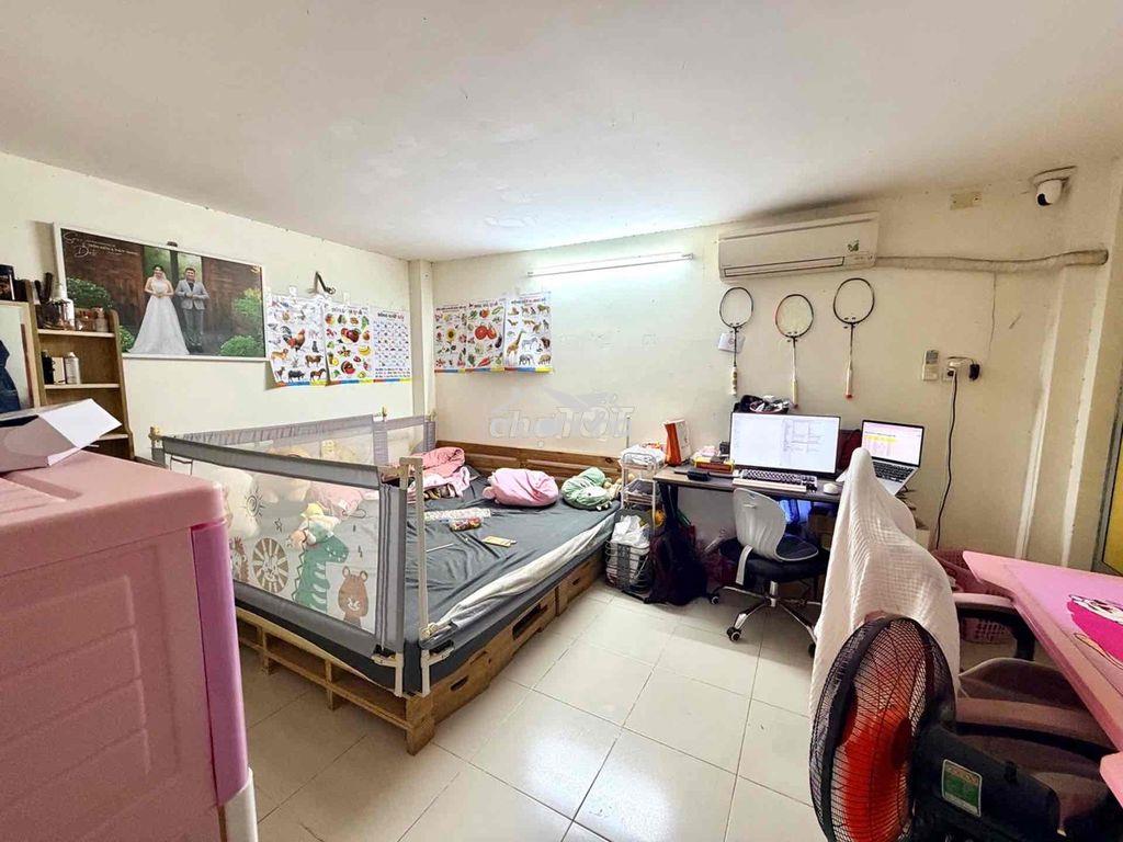 Bân đất tặng nhà 2 tầng 58m2 - hẻm xe hơi ngay lanmark 81 sát vách q.1 - 3