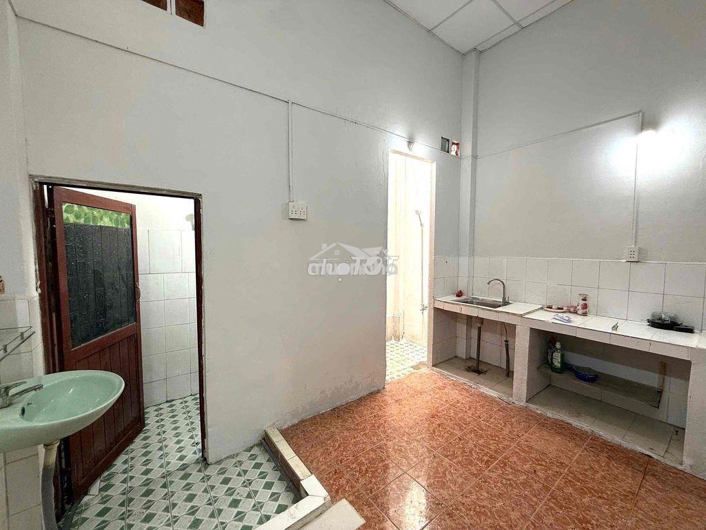 Cho thọ nhà vườn lài 4 x 17 m đúc lửng sạch đẹp : 2 pn, hẻm 4 m thông - Ảnh 4