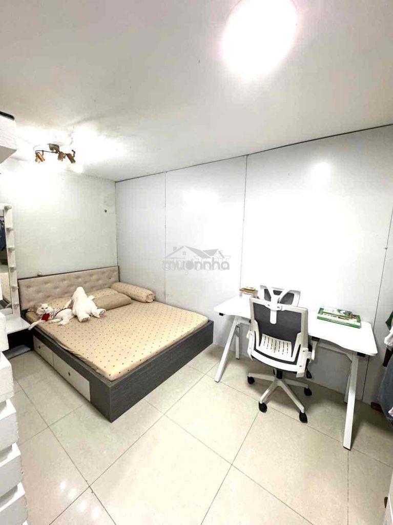 Studio full nội thất tách bếp trệt ở đc 2-3 người tại trần phú q5